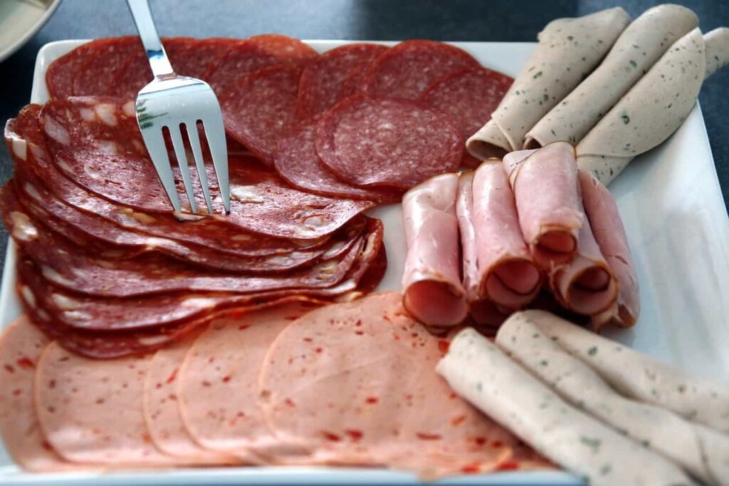 Scopri i Salumi che Aiutano a Ridurre il Colesterolo! Trucco Incredibile per la Tua Salute!