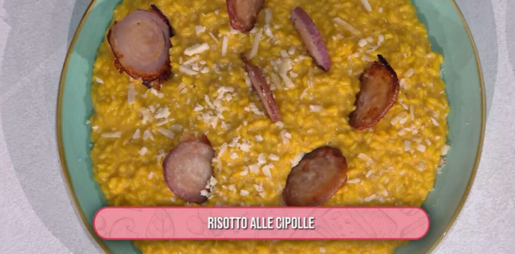 É sempre mezzogiorno, ricetta di oggi 28 ottobre 2024: risotto alle cipolle di Sergio Barzetti