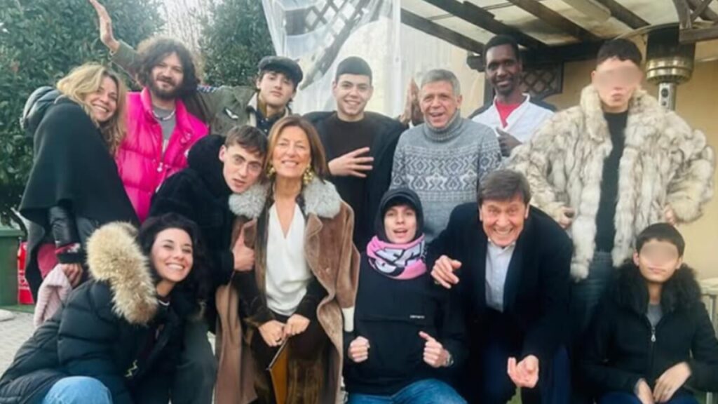 Gianni Morandi e la sua famiglia celebrano i legami indissolubili delle festività