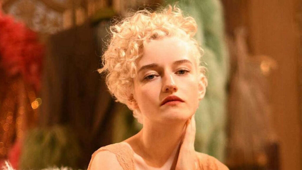 The Fantastic Four: First Steps, Julia Garner anticipa che il suo Silver Surfer sarà davvero scintillante