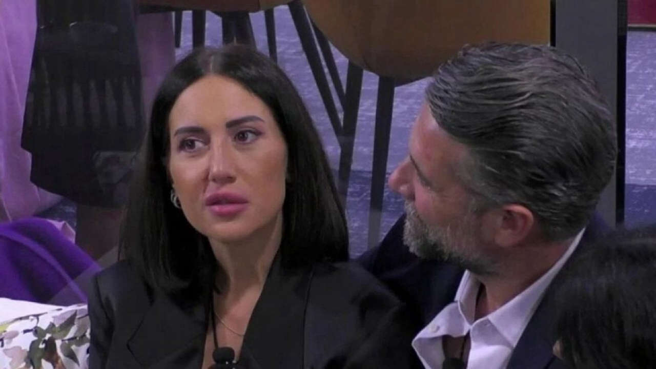 Grande Fratello, Luca Calvani e Jessica Morlacchi si riavvicinano e si dichiarano legati in modo speciale