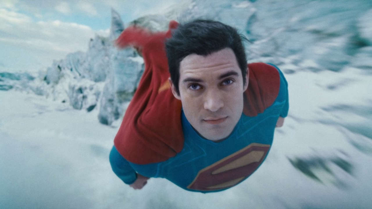 Superman, David Corenswet è in CGI nell’ultimo spot? James Gunn svela la verità.