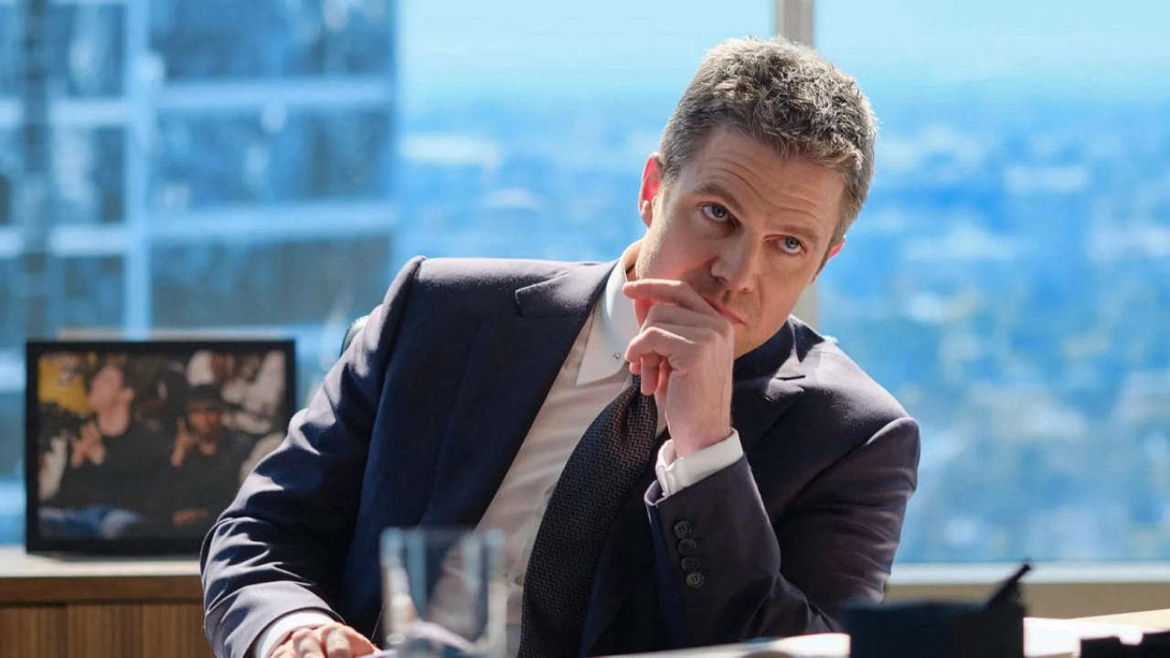 Suits LA: il nuovo promo rivela il ritorno di Harvey Specter e la presenza di Stephen Amell.