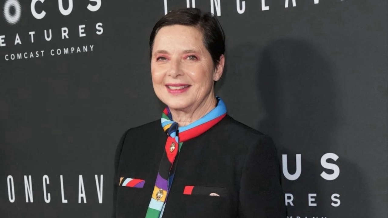 Oscar 2025, la gioia di Isabella Rossellini: il pensiero per i genitori e l’affetto per David Lynch