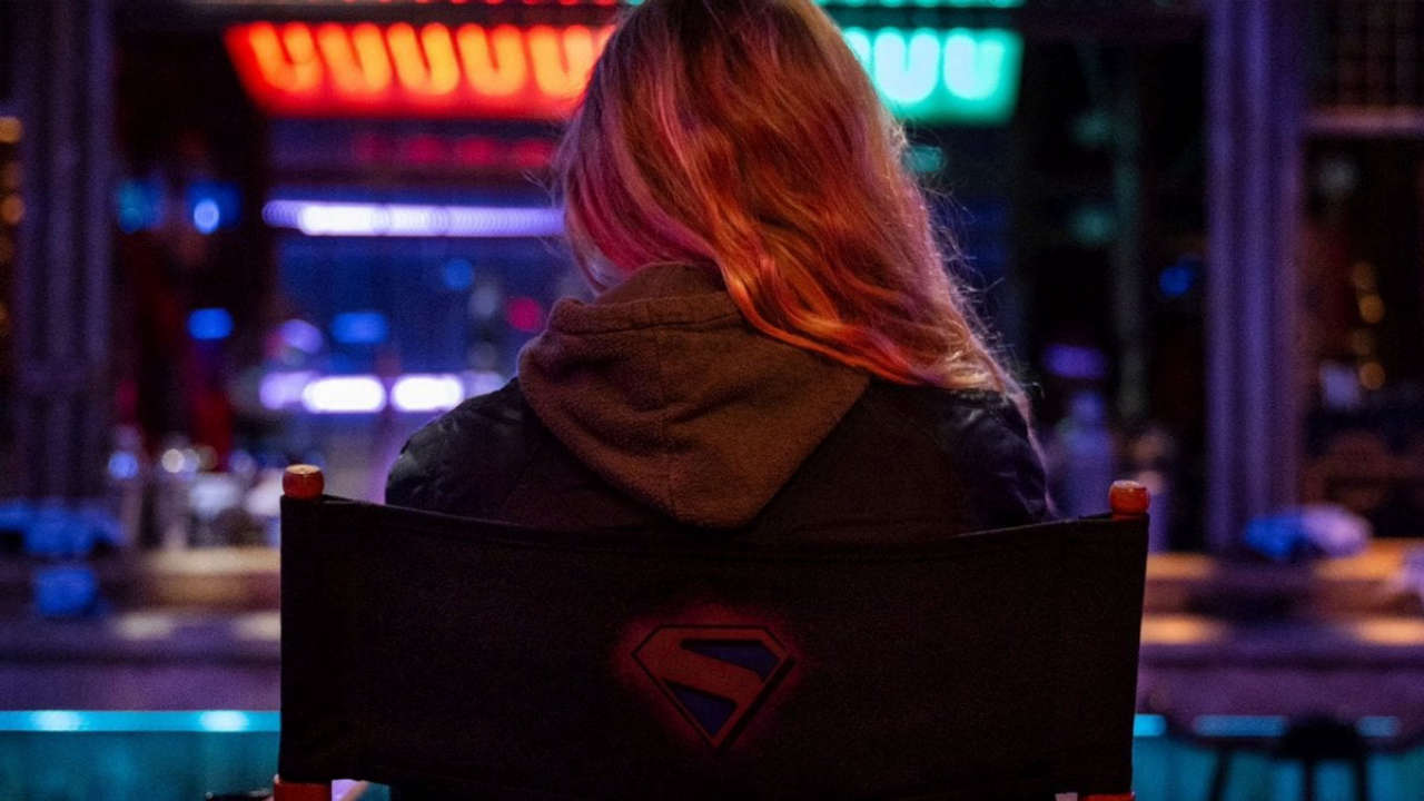 Supergirl Milly Alcock nella prima foto dal set del film condivisa da James Gunn