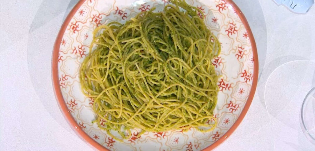 Pasta al pesto povero di Daniele Persegani | É sempre mezzogiorno, 8 gennaio 2025