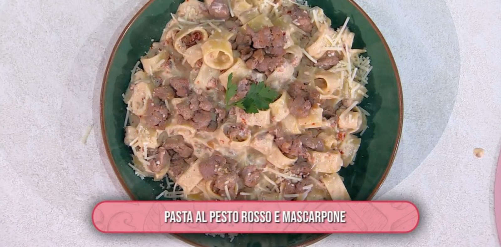 Pasta al pesto rosso e mascarpone di Andrea Mainardi | É sempre mezzogiorno, 31 gennaio 2025