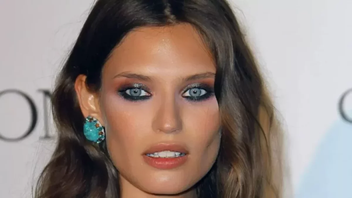 Sanremo 2025, l'abito di Bianca Balti al Festival: look, vestiti, stilista