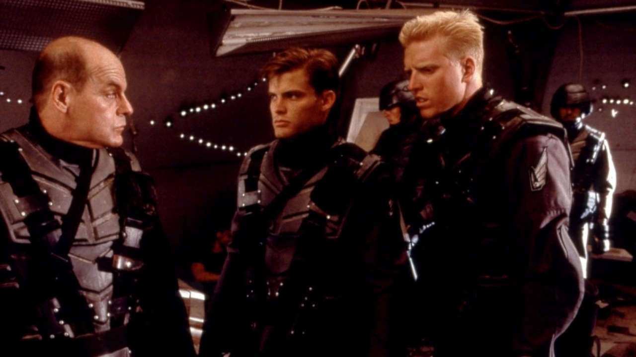 Starship Troopers ritorna: il remake di Sony promette una nuova visione tra classico e modernità. Scopri cosa ci attende!