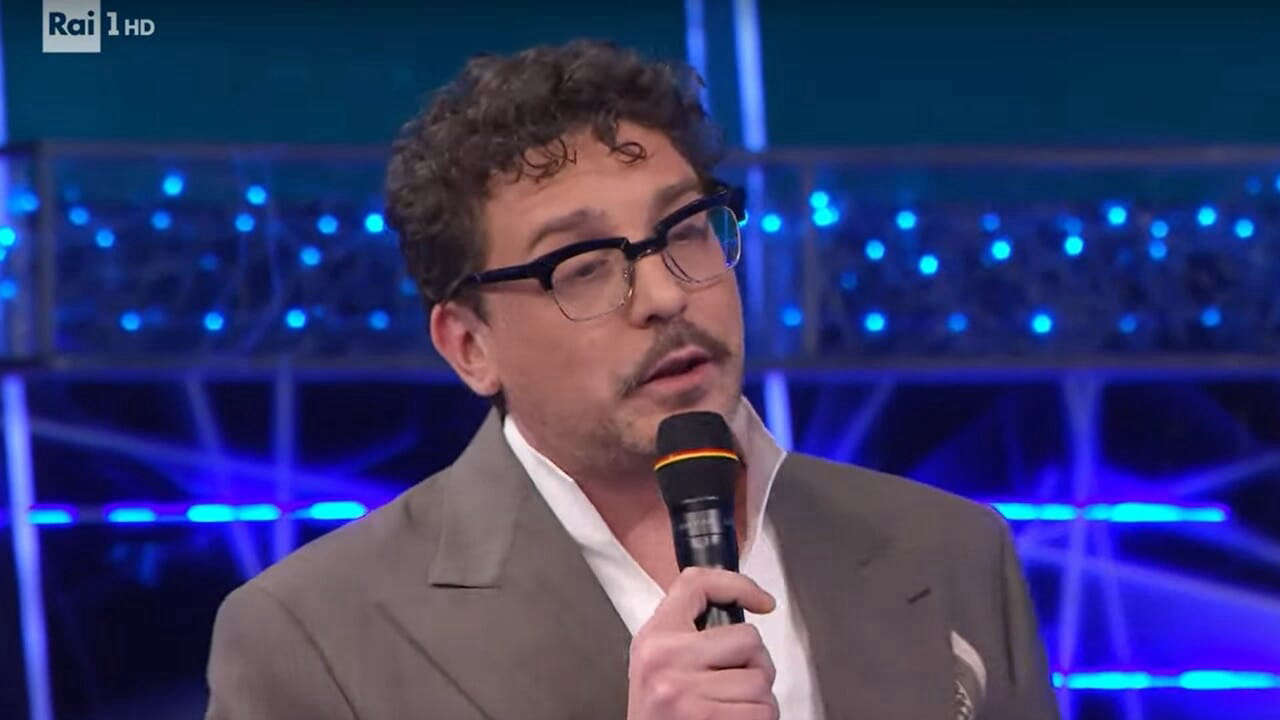 Willie Peyote ritorna a Sanremo: Grazie ma no grazie, un inno alla critica sociale tra ironia e sarcasmo