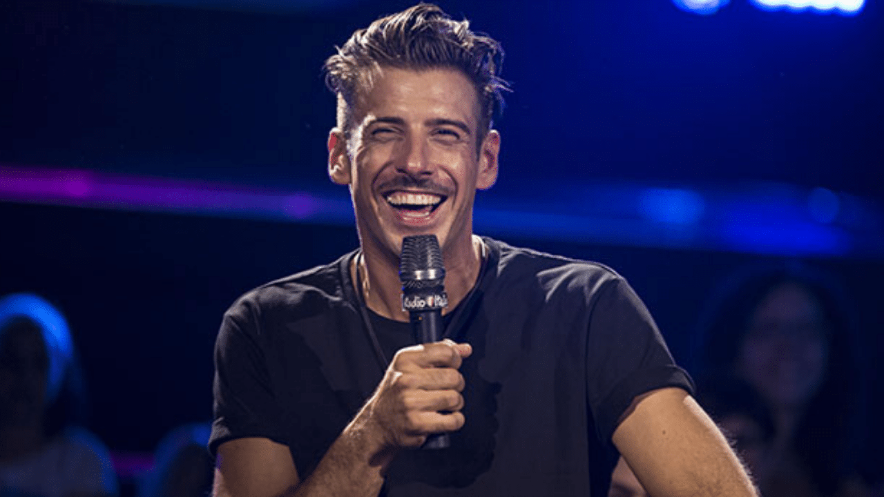 Sanremo 2025, abito Francesco Gabbani seconda serata Festival: look, vestito