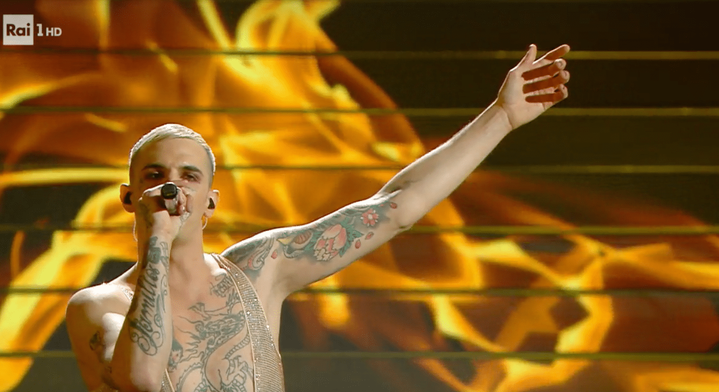 Sanremo 2025, gli abiti di Achille Lauro per il Festival: look e stilista