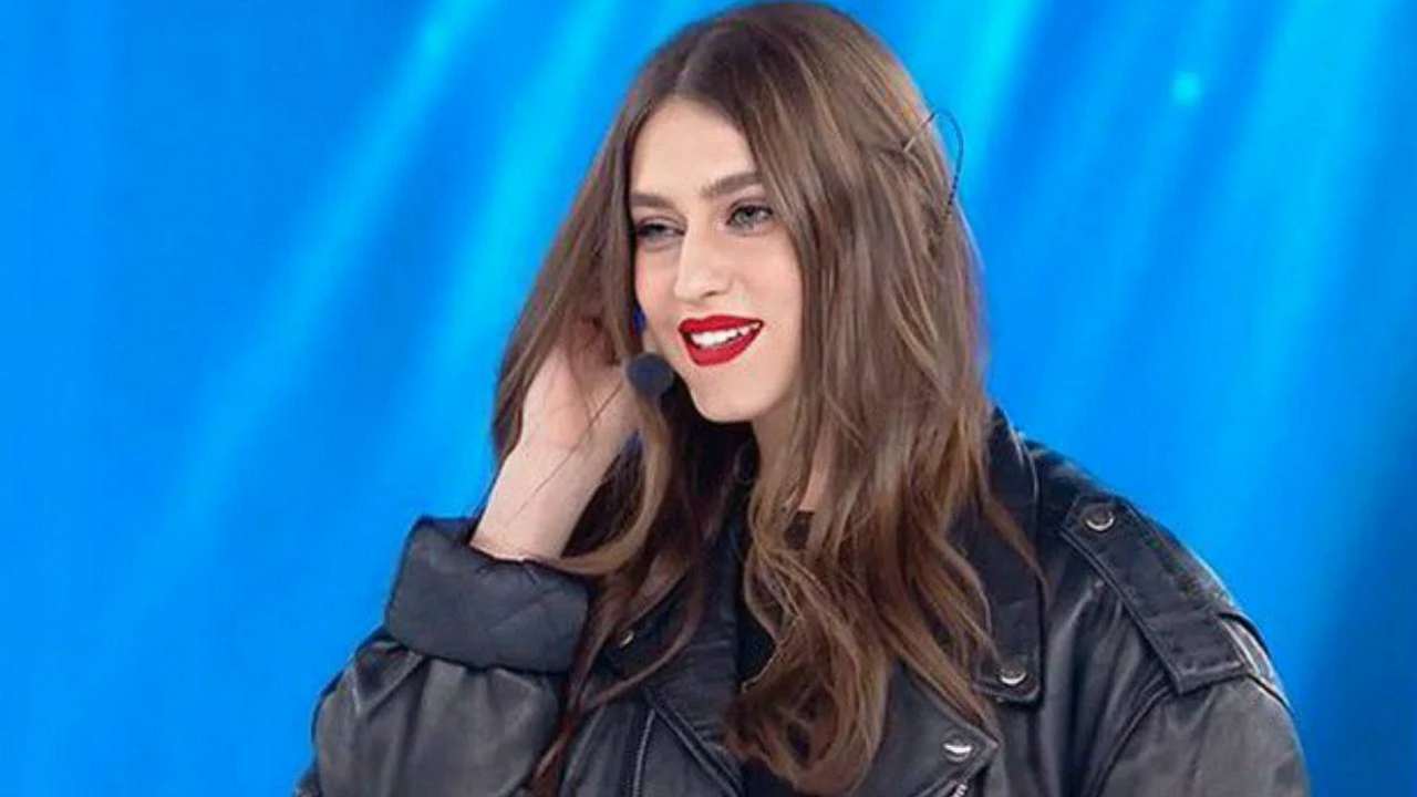 Sanremo 2025, abito Gaia per prima serata Festival: look e stilista